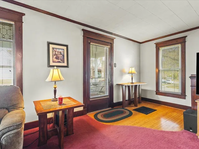 $178,900 | 125 East 5th Street, Pecatonica, IL 61063