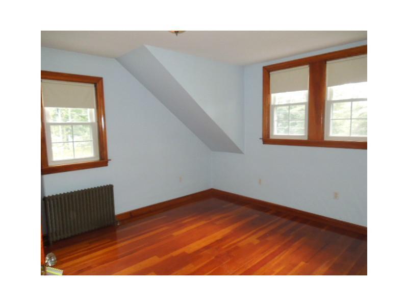 63 Old Post Road Kittery, ME 03904 - Photo 15 of 21 Bedroom.