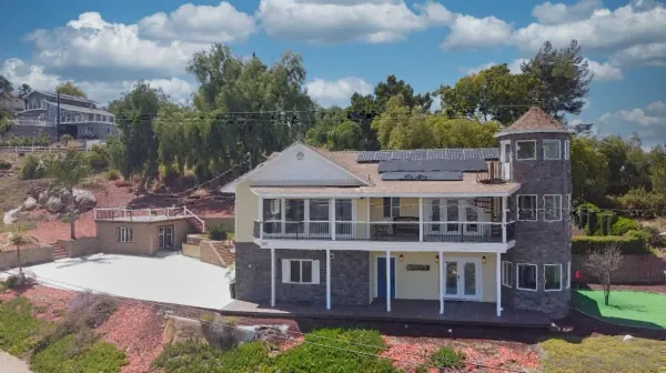 $1,299,000 | 205 Highline Trail, El Cajon, CA 92021