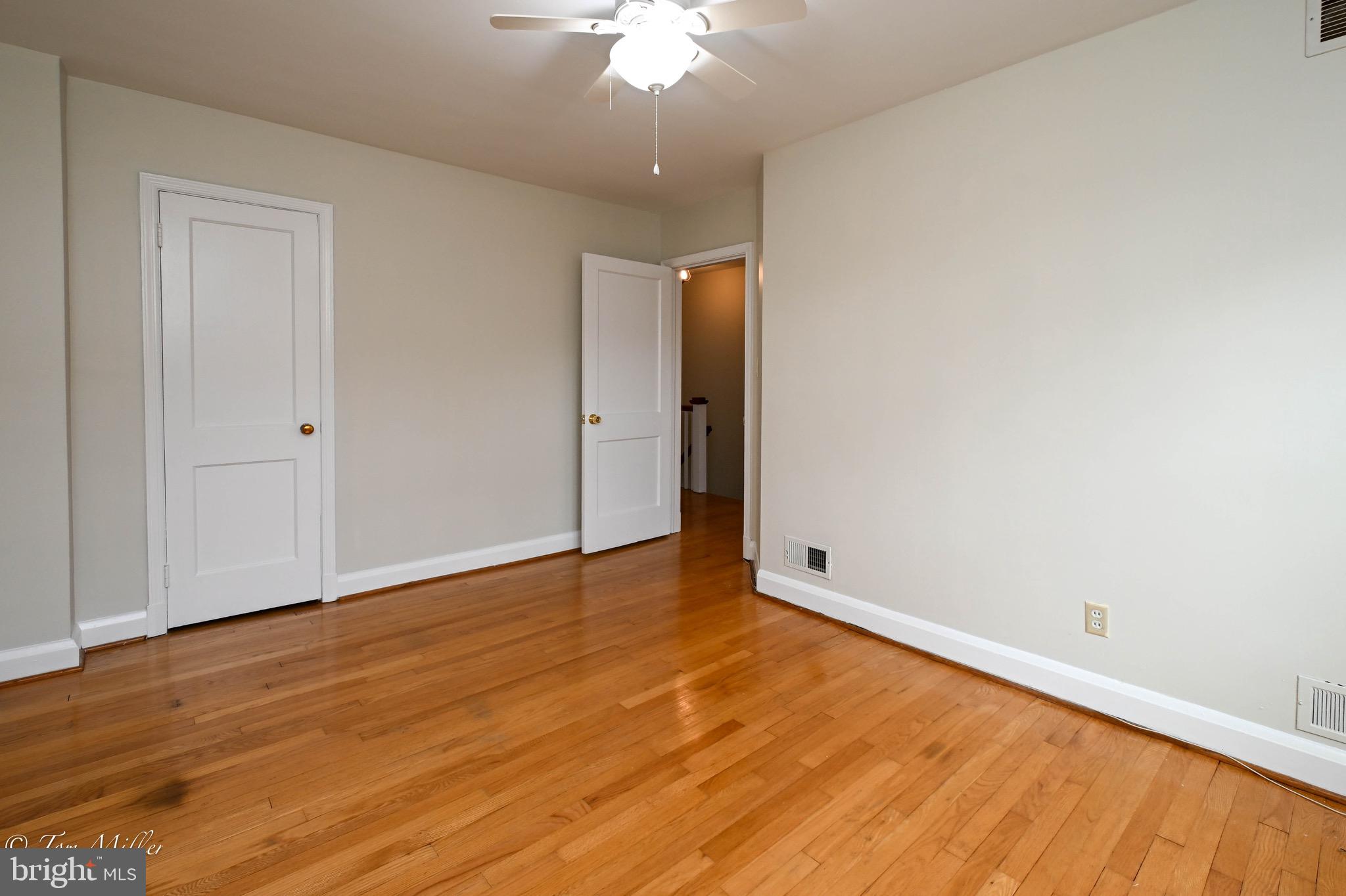 127 Stanmore Road Baltimore, MD 21212 - Photo 21 of 37 Bedroom #2 (middle) view of Hall