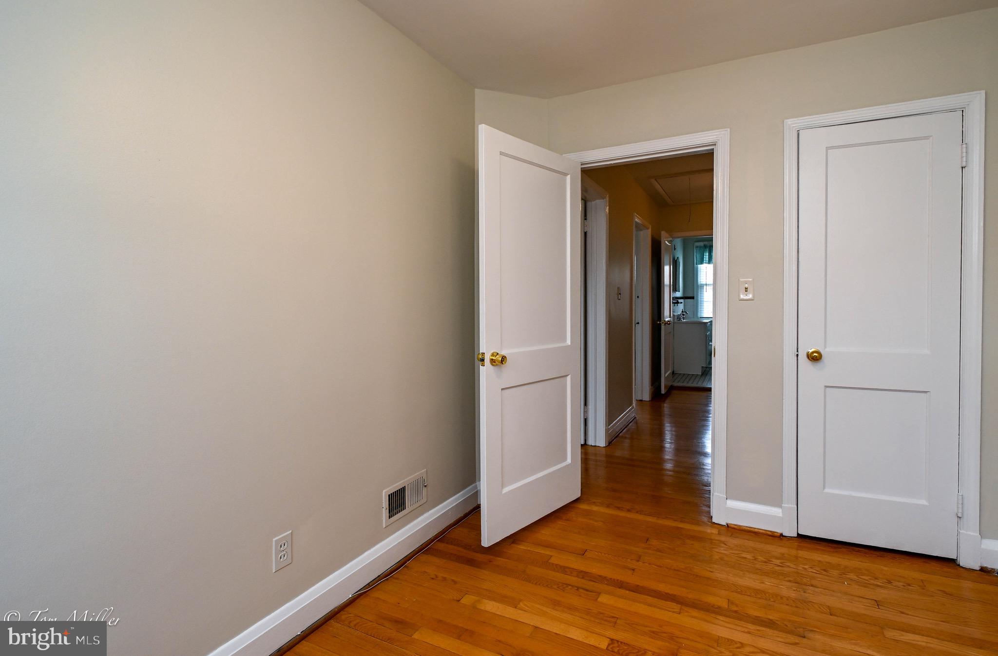 127 Stanmore Road Baltimore, MD 21212 - Photo 24 of 37 Bedroom #3 (end) View of Hall