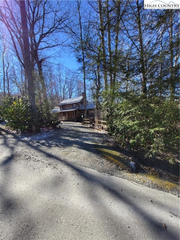 412 Fox Den Road Blowing Rock, NC 28605 - Photo 23 of 36 Gallery Image 23
