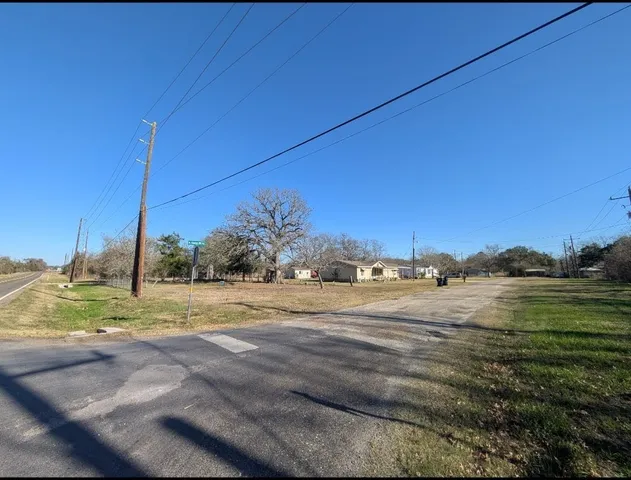 $35,000 | 113 South Santa Fe Road, Somerville, TX 77879