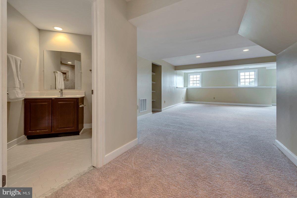 17001 Spates Hill Road Poolesville, MD 20837 - Photo 26 of 30 Full bath in basement too!