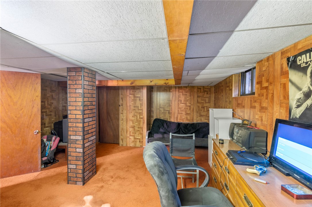 103 Crescent Road Pawtucket, RI 02861 - Photo 13 of 19