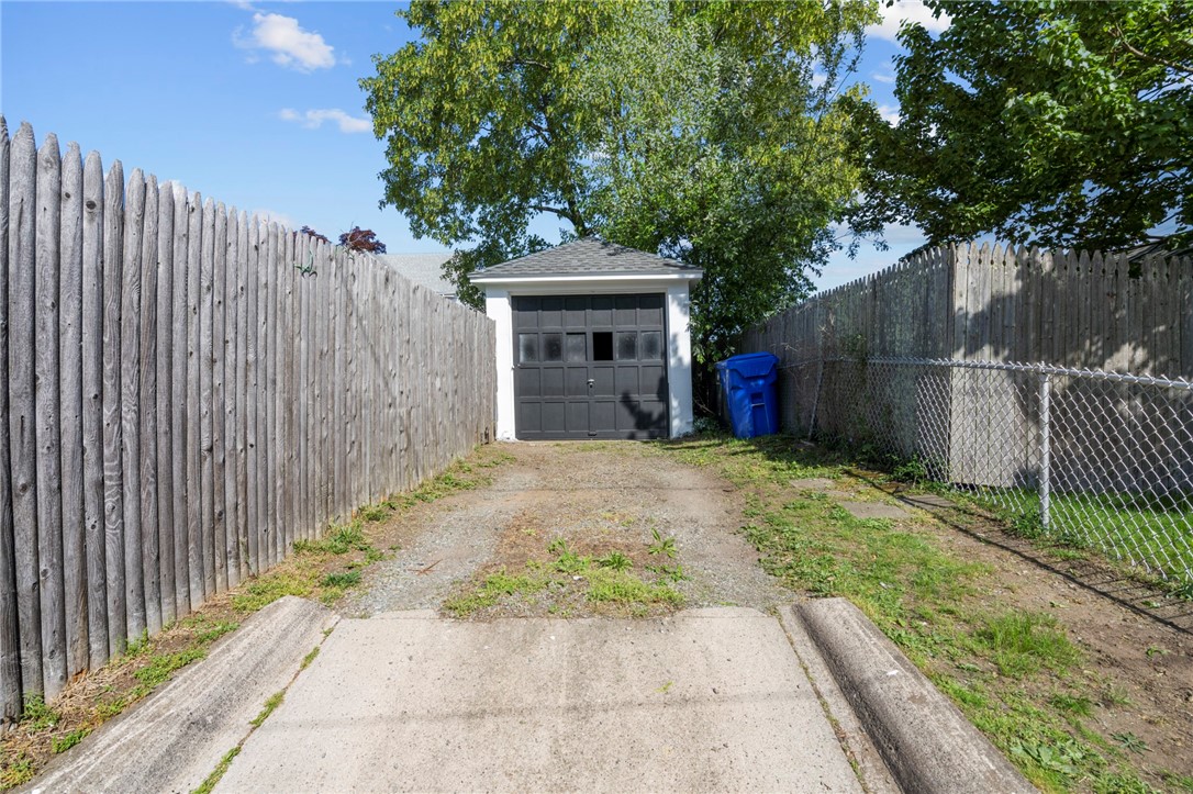 103 Crescent Road Pawtucket, RI 02861 - Photo 17 of 19