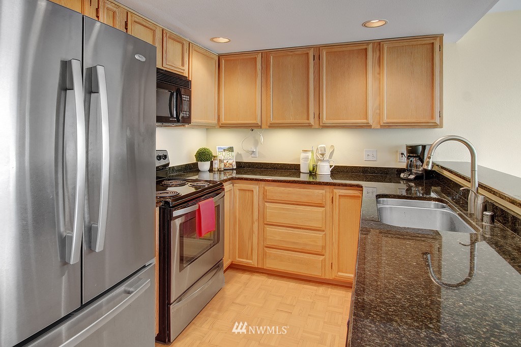 7250 Old Redmond Road, Unit H128 Redmond, WA 98052 - Photo 4 of 18