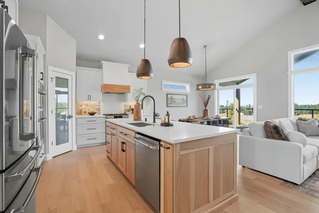 $1,049,900 | 4951 East Emma Lynn Court, Spokane, WA 99223