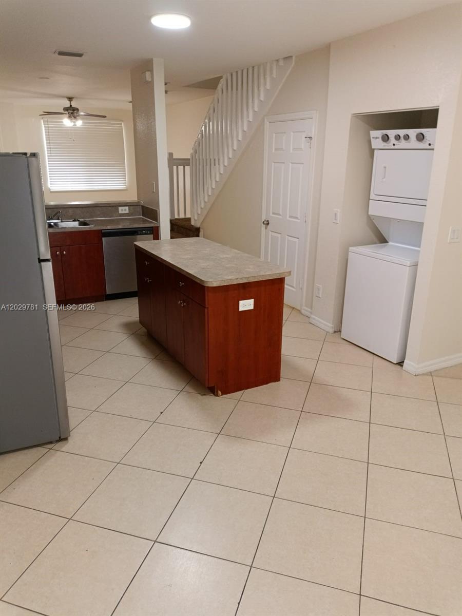 1936 Alamanda Way, Unit 1 Riviera Beach, FL 33404 - Photo 2 of 17