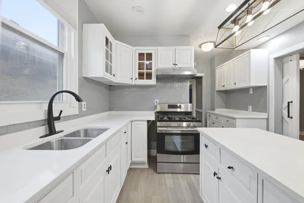 $290,000 | 7115 South Rockwell Street, Chicago, IL 60629