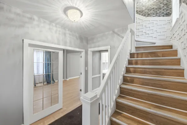 $290,000 | 7115 South Rockwell Street, Chicago, IL 60629
