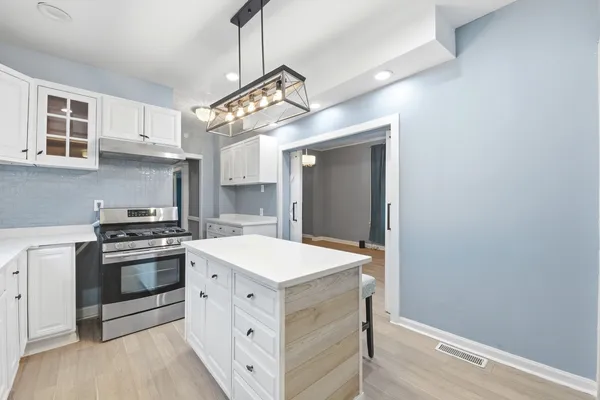$290,000 | 7115 South Rockwell Street, Chicago, IL 60629