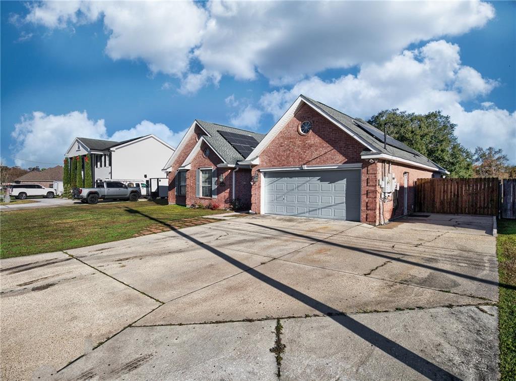 424 Oak Road Belle Chasse, LA 70037 - Photo 3 of 25 Gallery Image 3