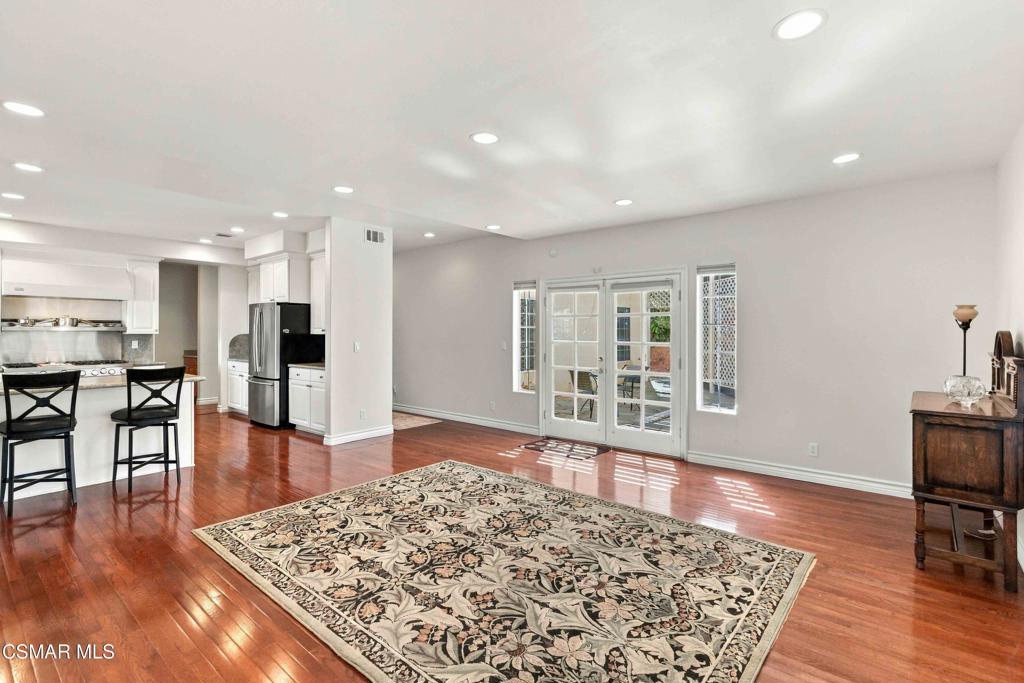 1351 Rainey Road Simi Valley, CA 93063 - Photo 19 of 65 Gallery Image 19
