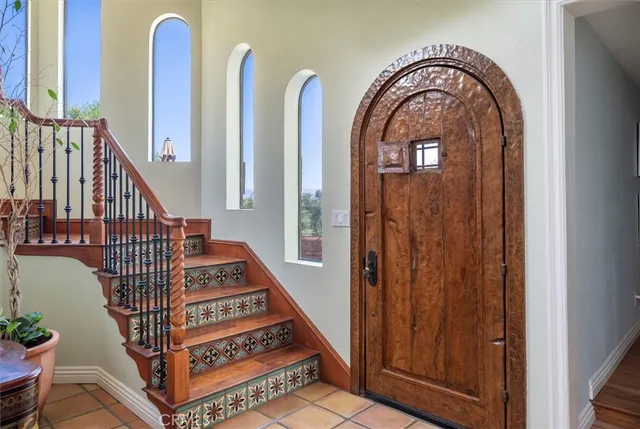 $5,000 | 24917 Bella Vista Drive, Newhall, CA 91321