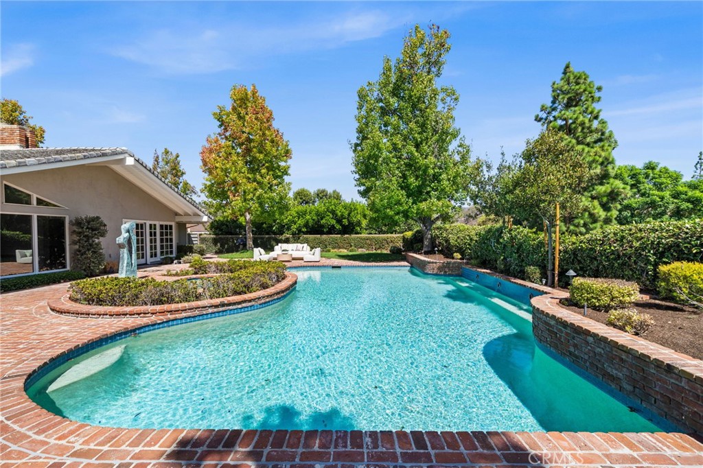 10982 Bent Tree Road North Tustin, CA 92705 - Photo 26 of 42 Gallery Image 26