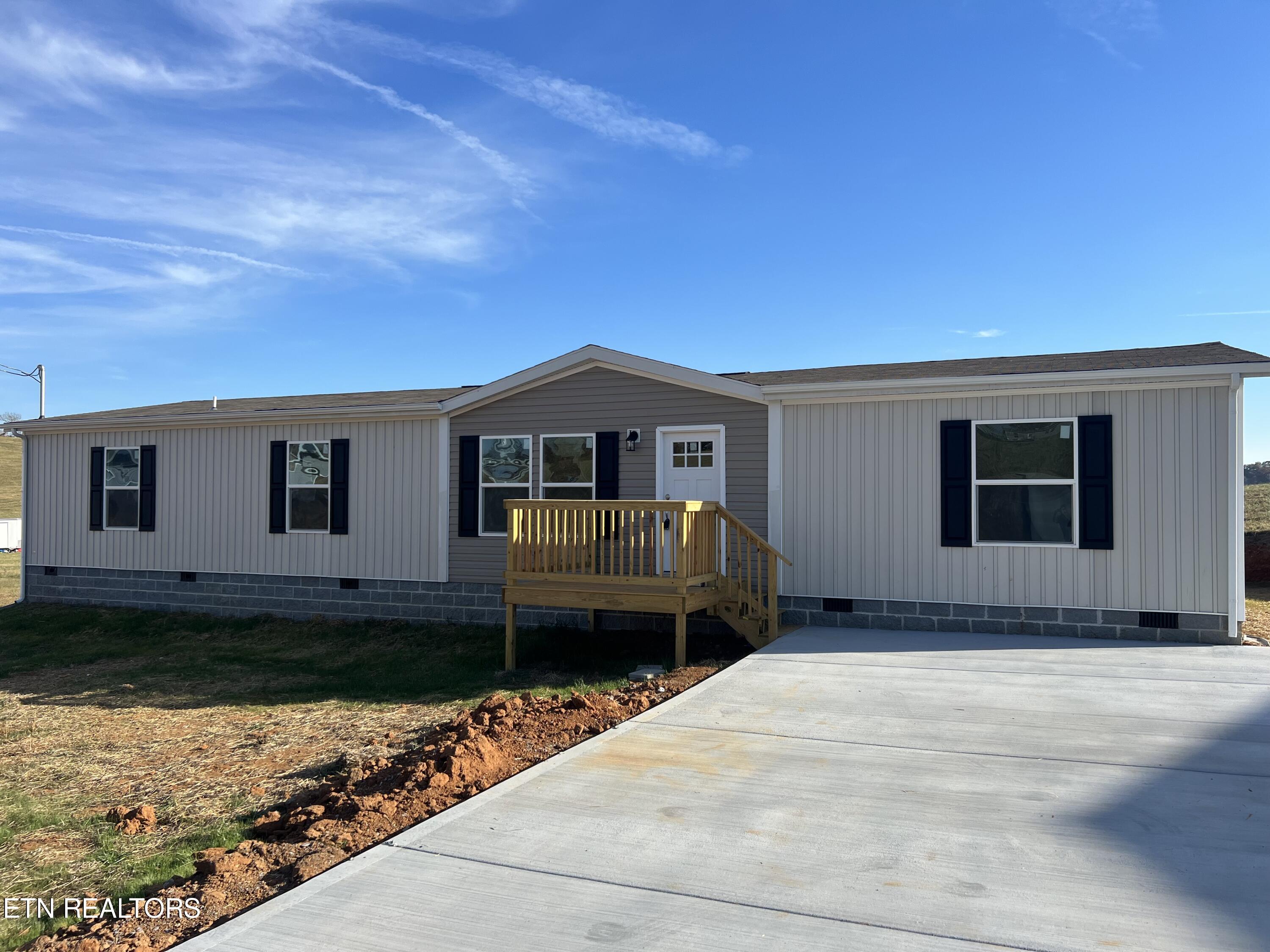 180 Schertz Lane Rutledge, TN 37861 - Photo 1 of 9 Front View