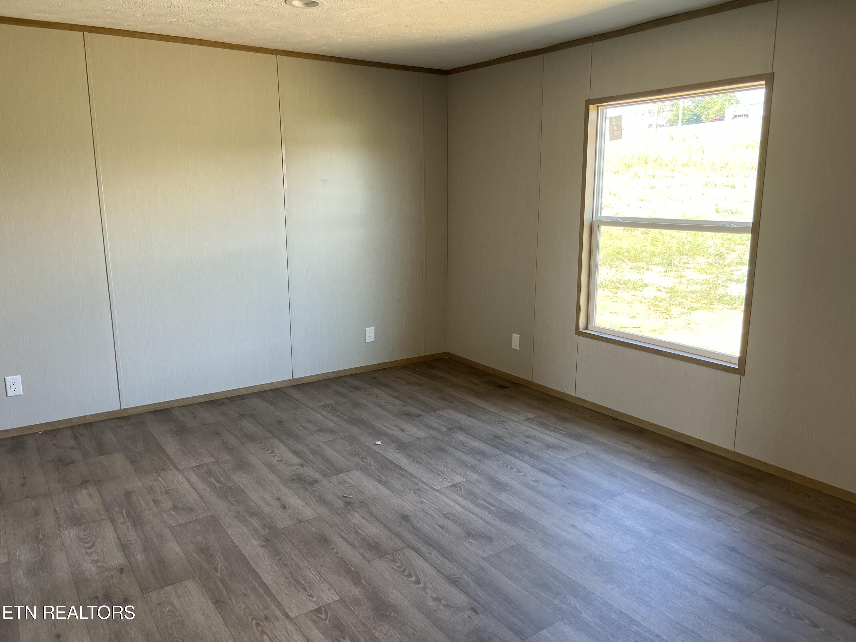 180 Schertz Lane Rutledge, TN 37861 - Photo 3 of 9 Master Bedroom