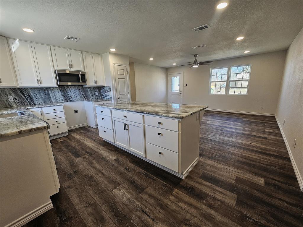 910 Willow Pond Road Groesbeck, TX 76642 - Photo 5 of 16