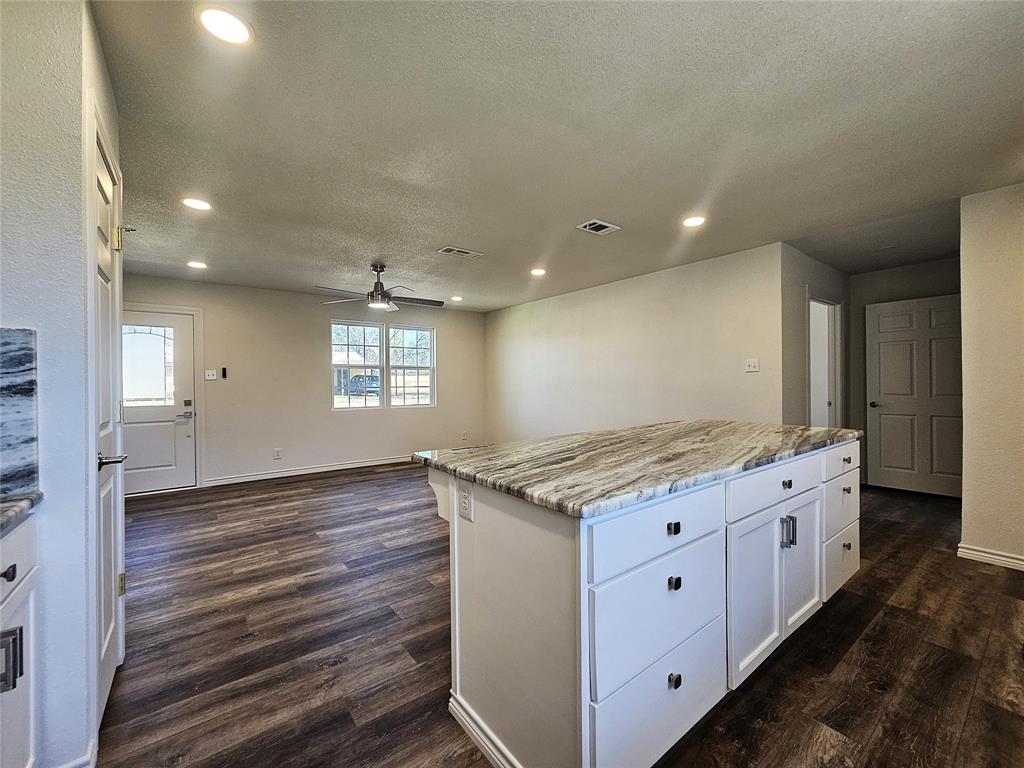 910 Willow Pond Road Groesbeck, TX 76642 - Photo 6 of 16