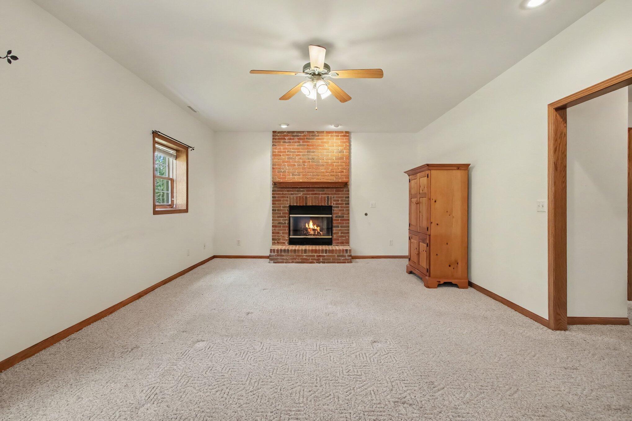 910 Doe Path Lane Crown Point, IN 46307 - Photo 11 of 27 2038x1359