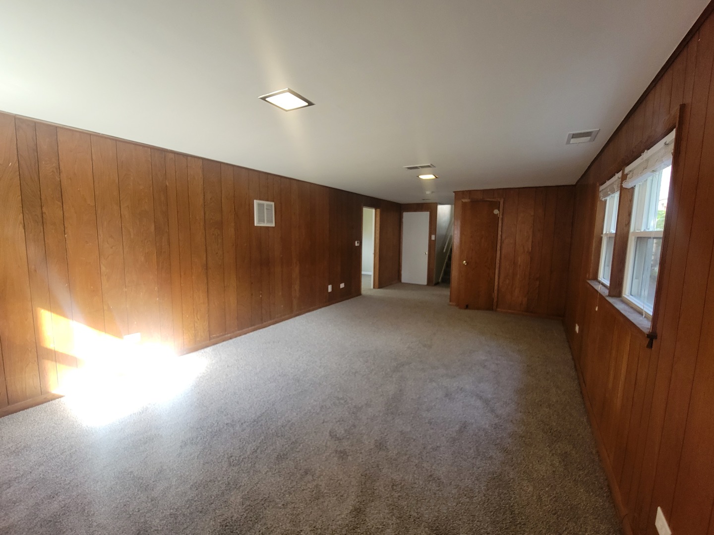 5237 West Roscoe Street Chicago, IL 60641 - Photo 18 of 27 a view of an empty room