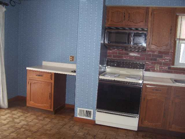 239 Clayton Road Schenectady, NY 12304 - Photo 4 of 4 Photo 4