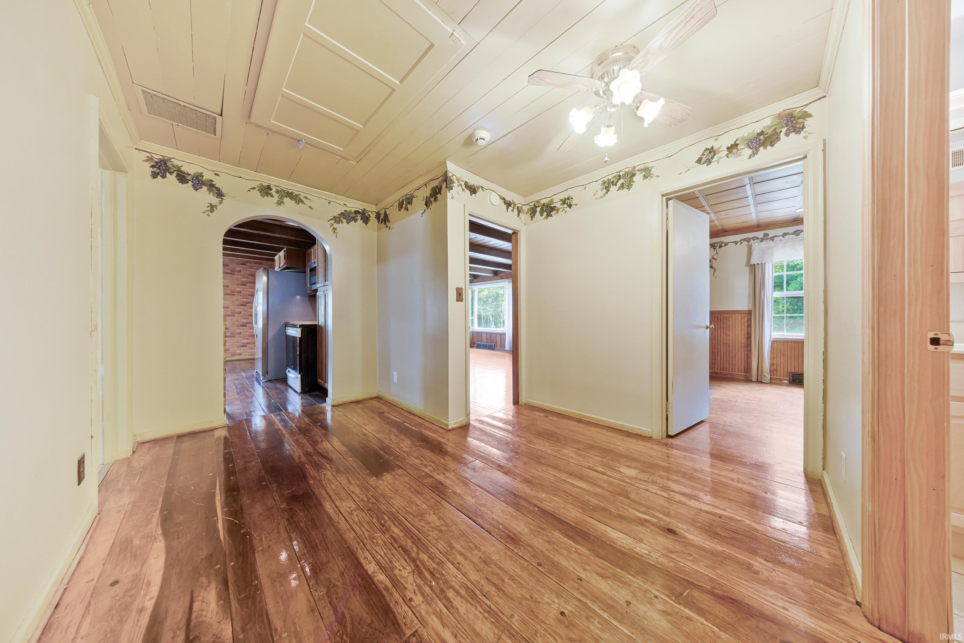 2304 East Lake Road Princeton, IN 47670 - Photo 16 of 31 Gallery Image 16
