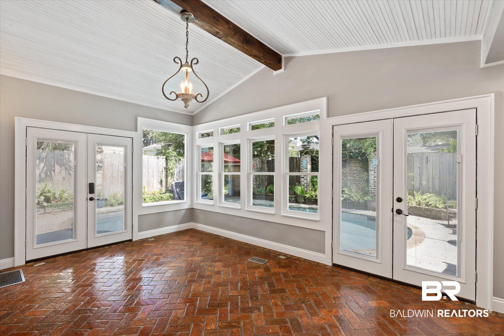 255 Adams Street Mobile, AL 36603 - Photo 14 of 32