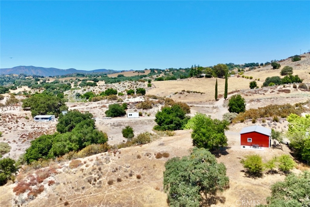 53292 Smith Road Bradley, CA 93426 - Photo 3 of 24