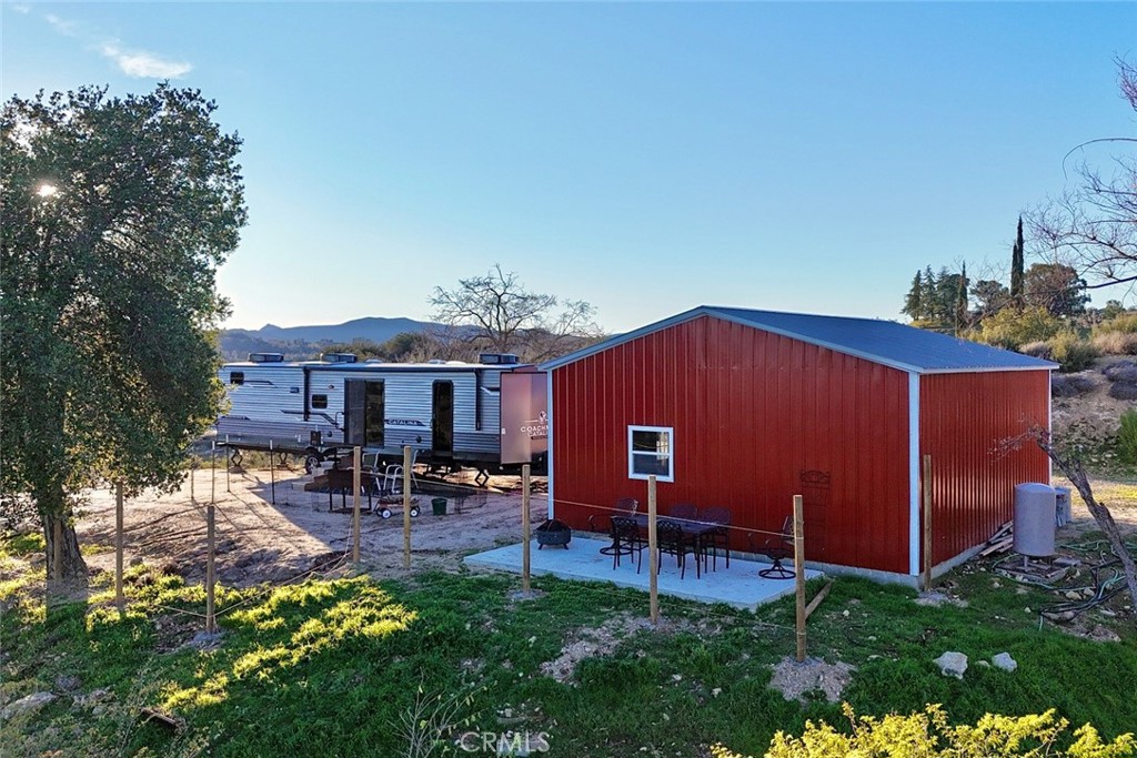 53292 Smith Road Bradley, CA 93426 - Photo 8 of 24