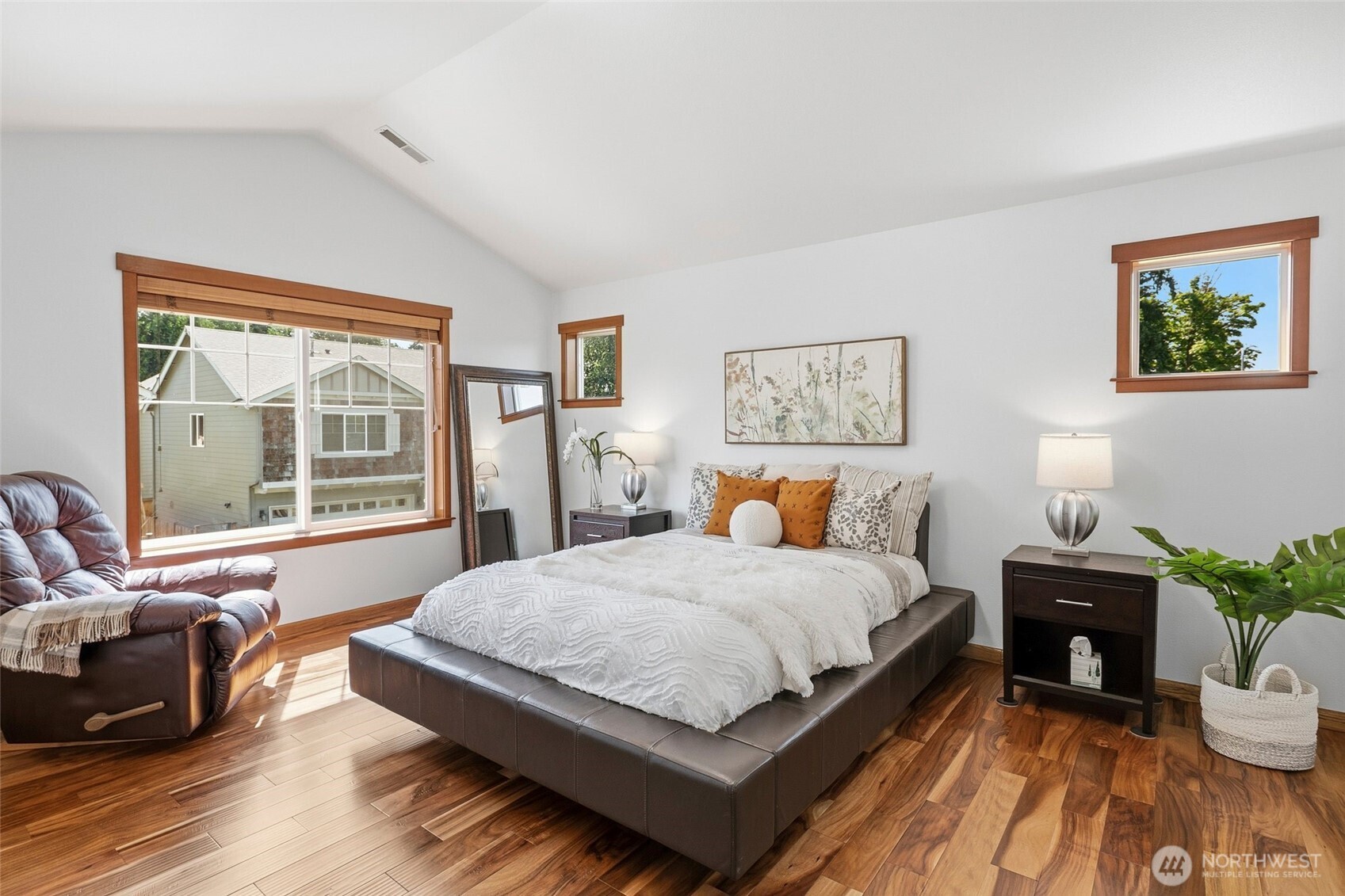 16033 119th Place Northeast Bothell, WA 98011 - Photo 16 of 36