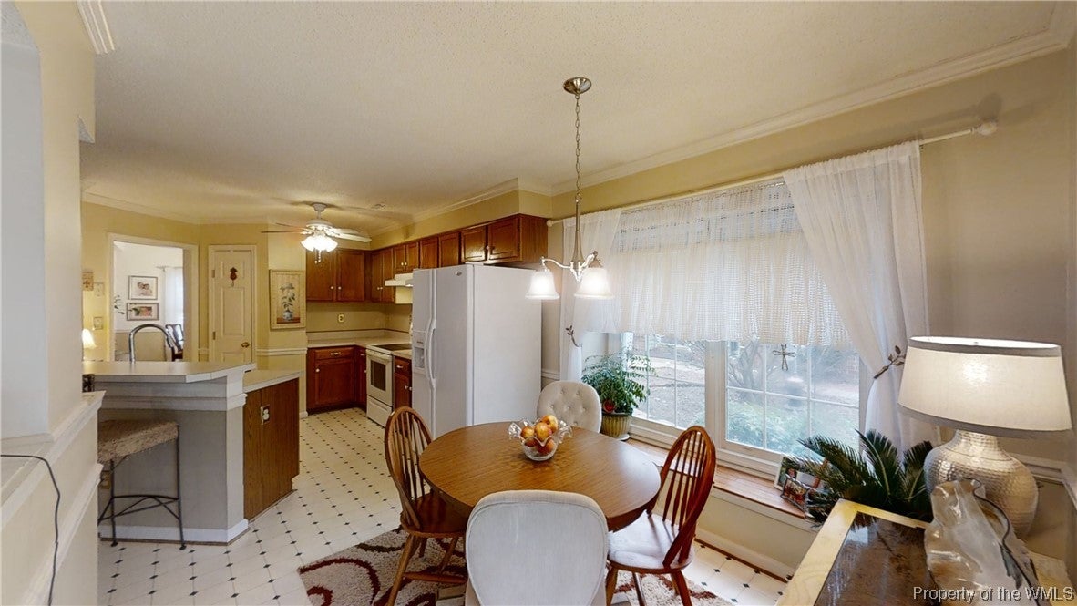 121 Rustling Oak Ridge Yorktown, VA 23692 - Photo 8 of 19 Gallery Image 8