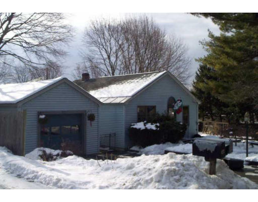 32 Whalom Road Lunenburg, MA 01462 - Photo 1 of 17 Gallery Image 1