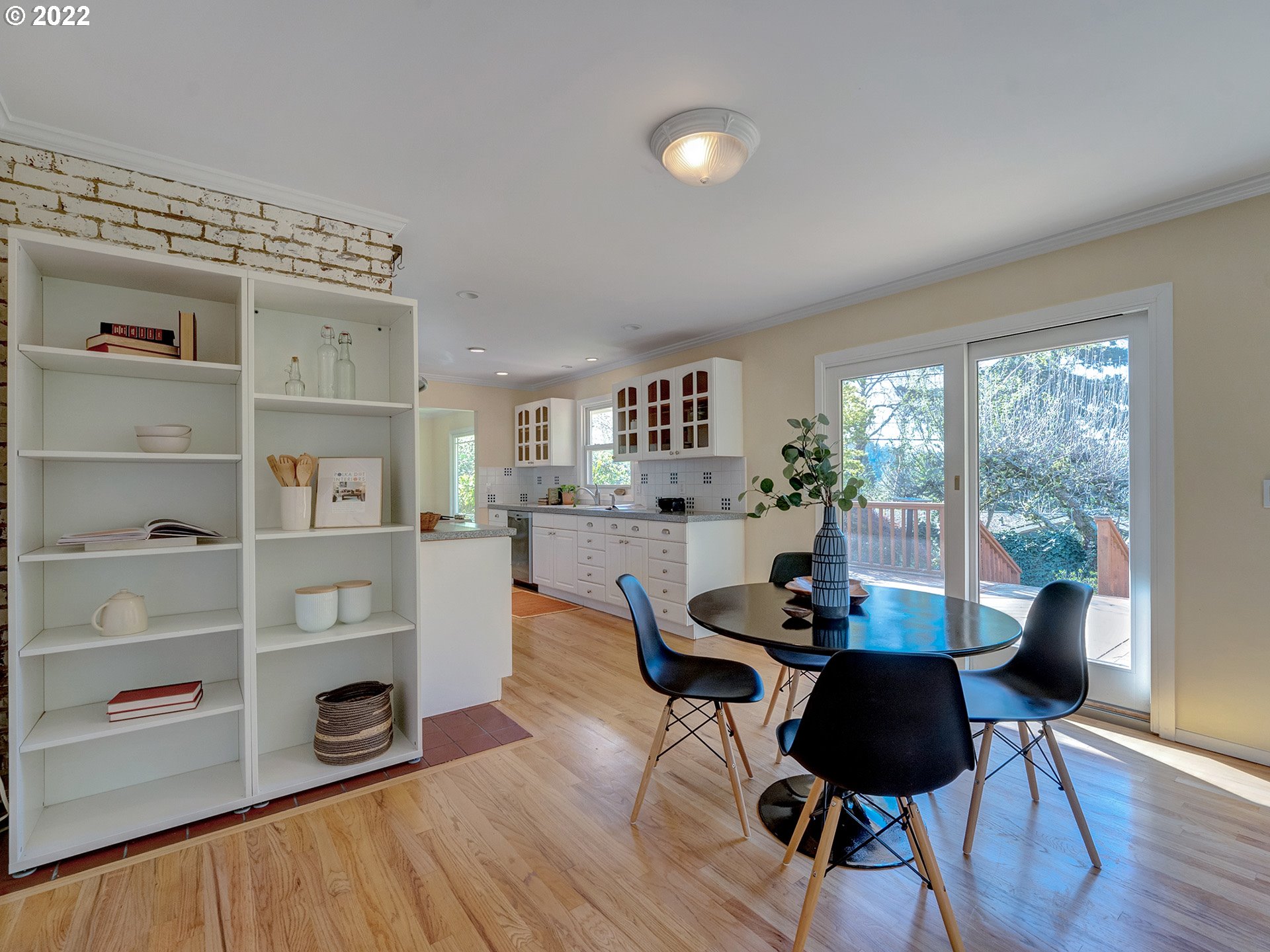 6224 Southwest Alfred Street Portland, OR 97219 - Photo 16 of 32 Gallery Image 16
