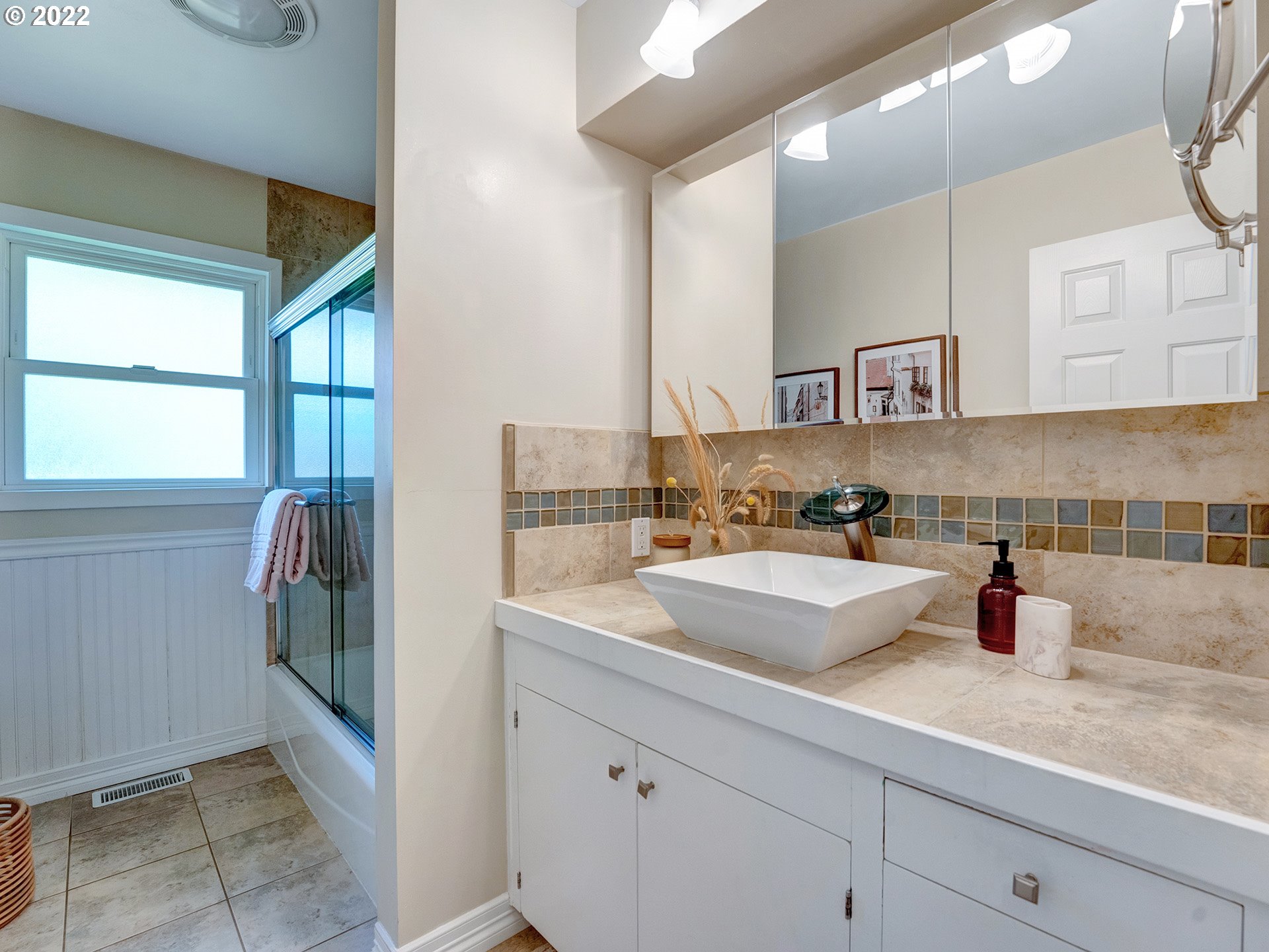 6224 Southwest Alfred Street Portland, OR 97219 - Photo 20 of 32 Gallery Image 20