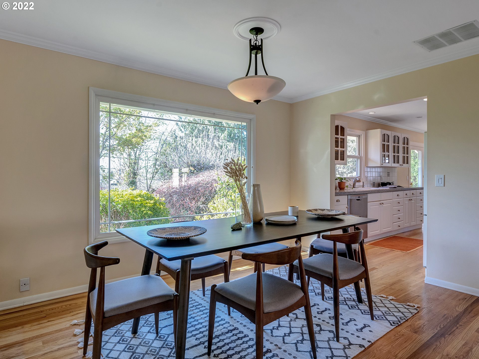 6224 Southwest Alfred Street Portland, OR 97219 - Photo 9 of 32 Gallery Image 9