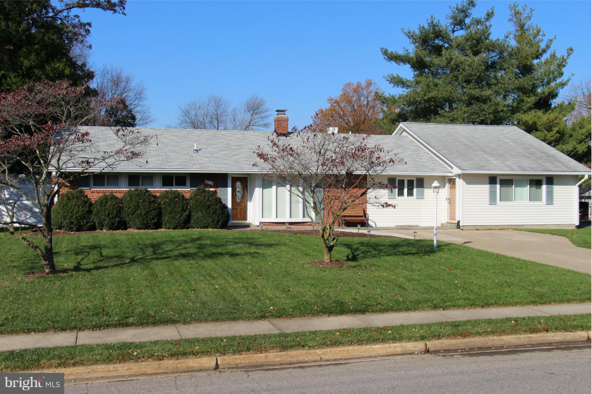 6210 Hanover Avenue Springfield, VA 22150 - Photo 1 of 30 Exterior (Front)