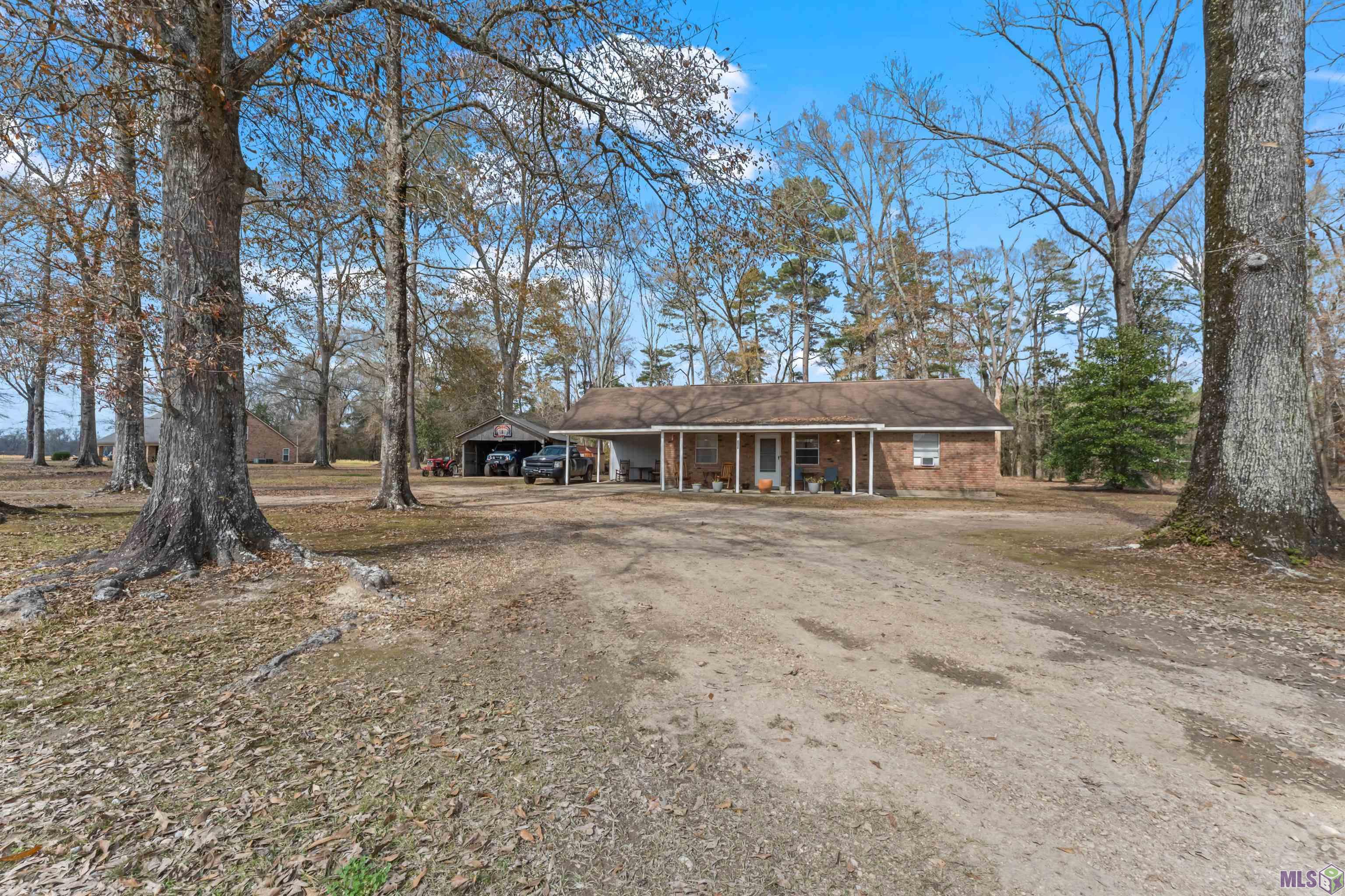 806 Lemon B Road Slaughter, LA 70777 - Photo 2 of 16 Gallery Image 2