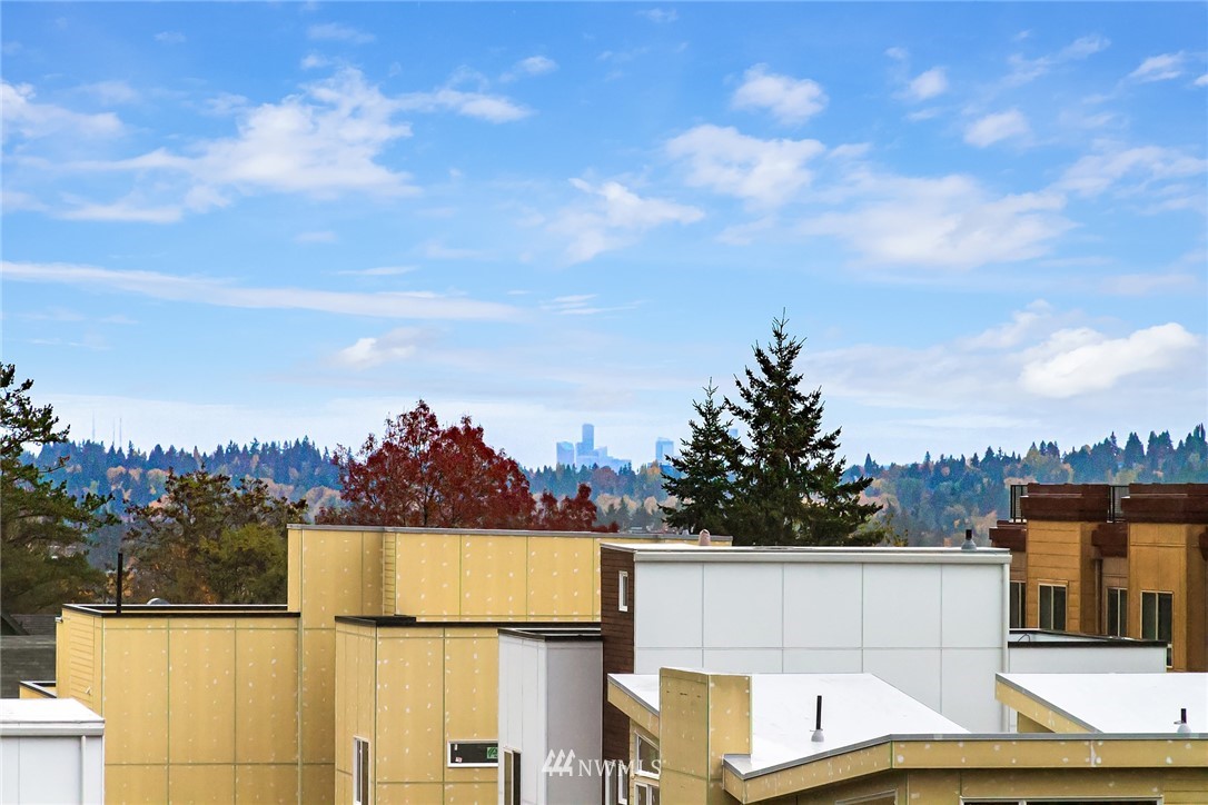 13735 35th Avenue Northeast, Unit B Seattle, WA 98125 - Photo 20 of 20 a view of city from balcony