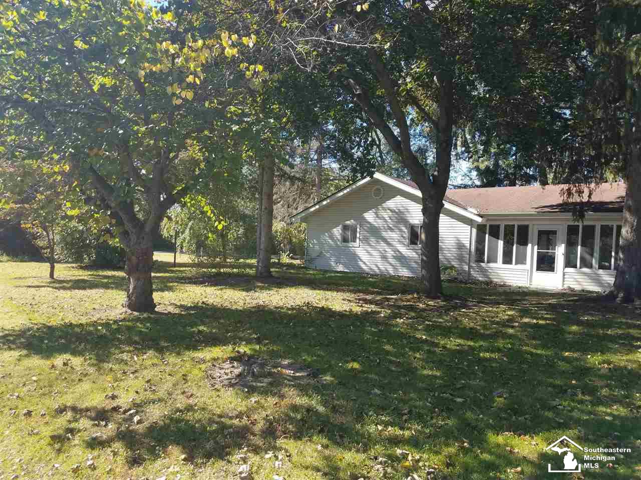 2632 Dean Road Lambertville, MI 48144 - Photo 10 of 26 Gallery Image 10