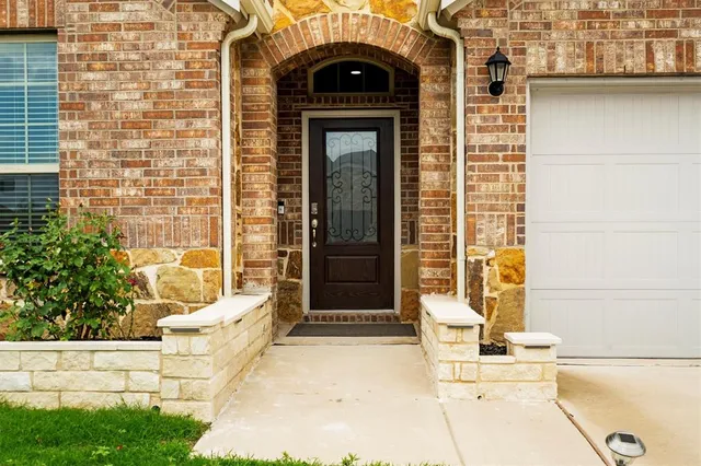 a view of entrance door of the house
