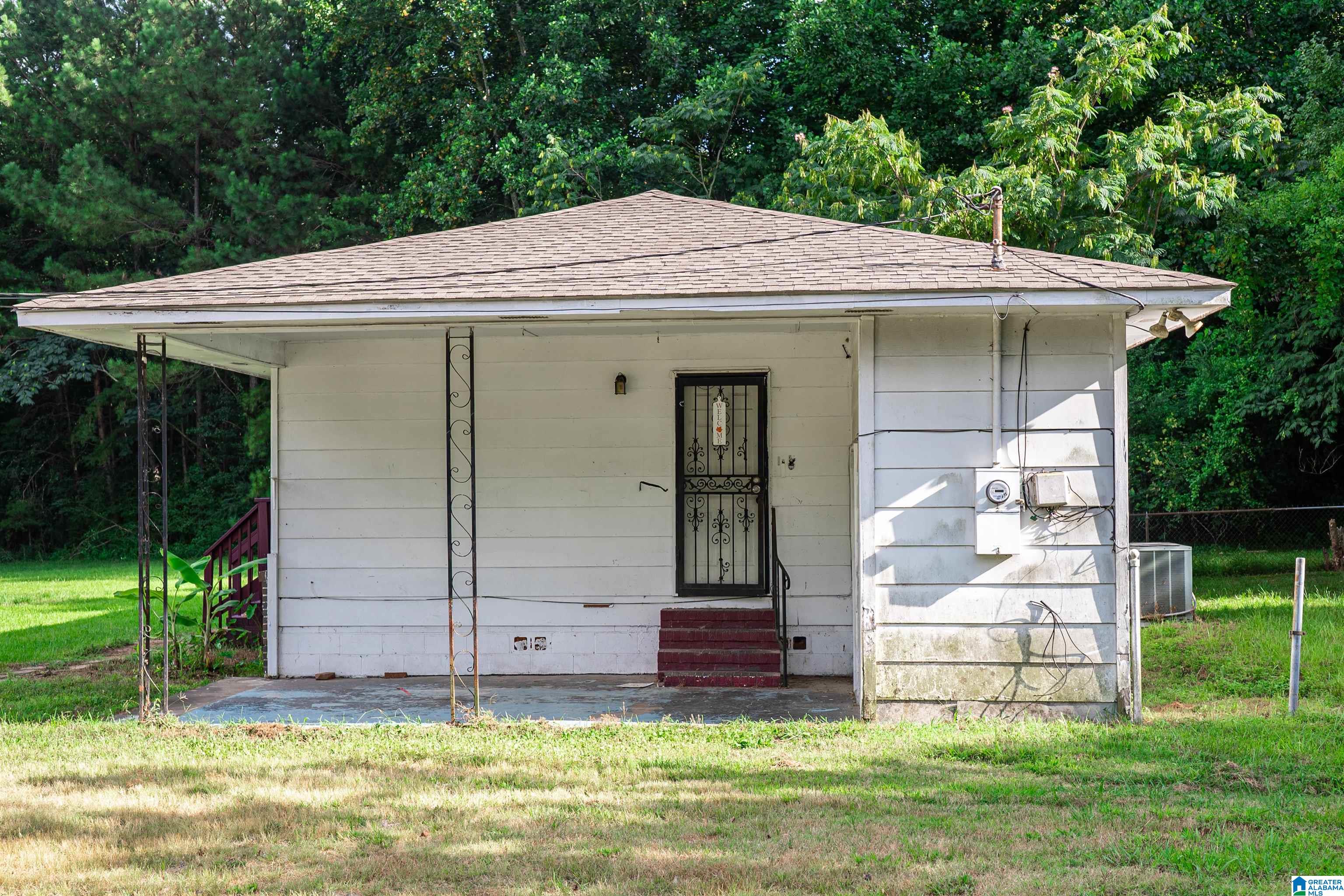 2300 Roberta Road Birmingham, AL 35214 - Photo 2 of 11