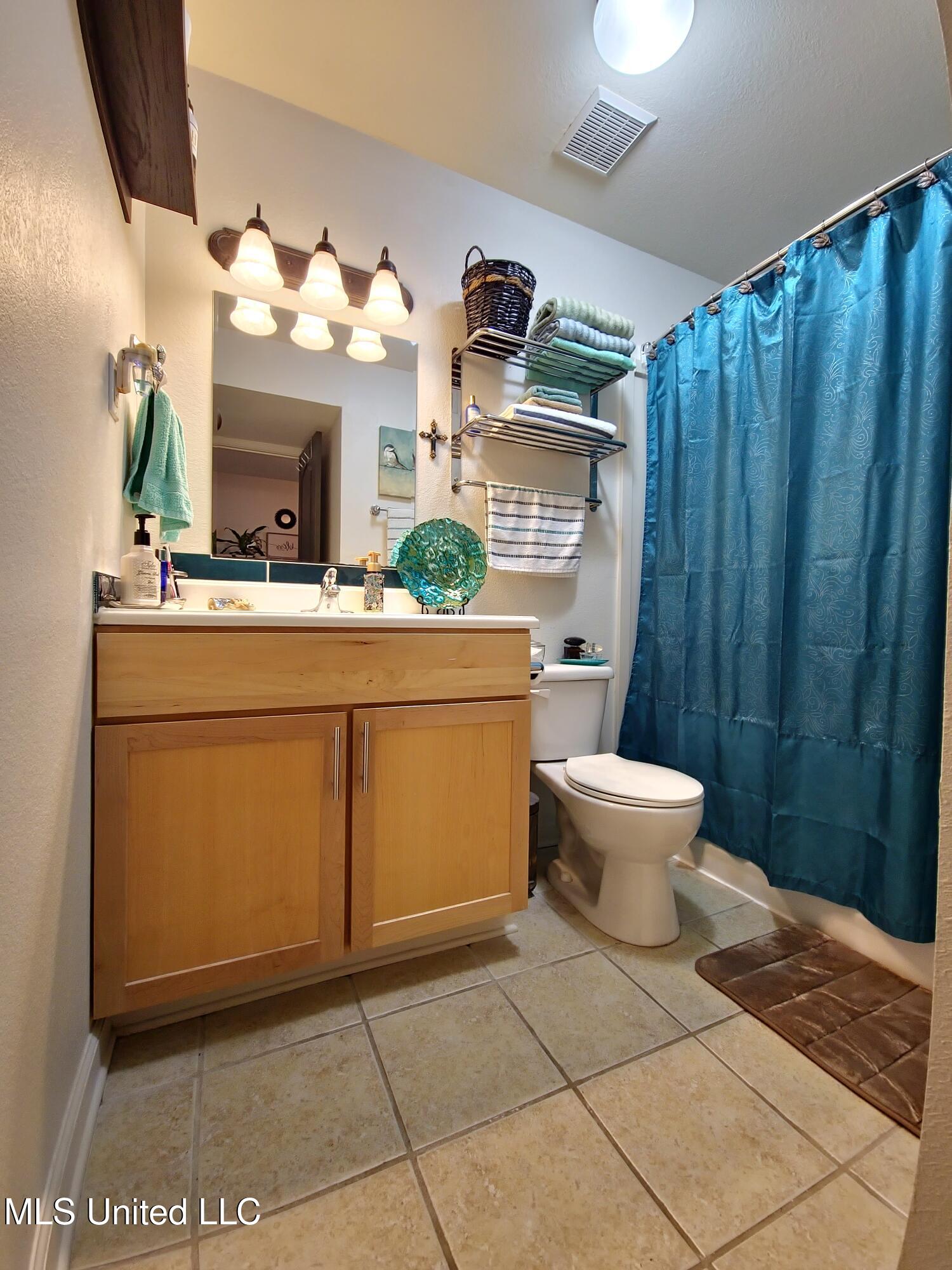 3230 Cumberland Road, Unit 42 Ocean Springs, MS 39564 - Photo 15 of 24 20260108_154936