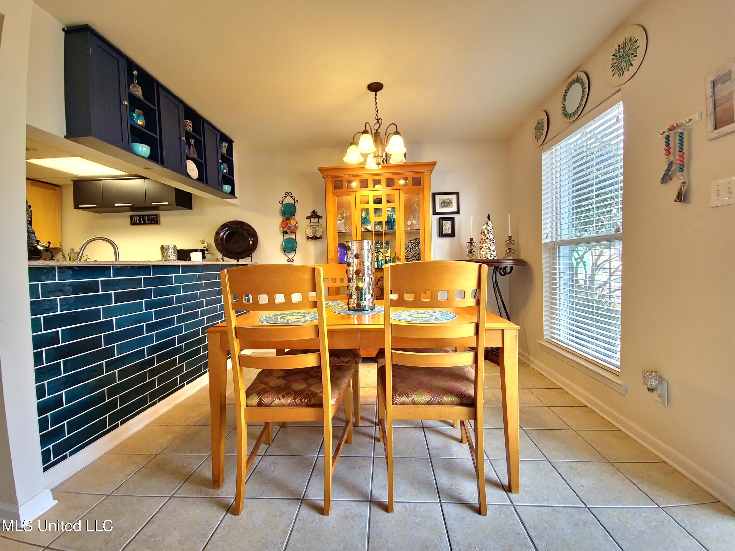 3230 Cumberland Road, Unit 42 Ocean Springs, MS 39564 - Photo 4 of 24 20260108_153451