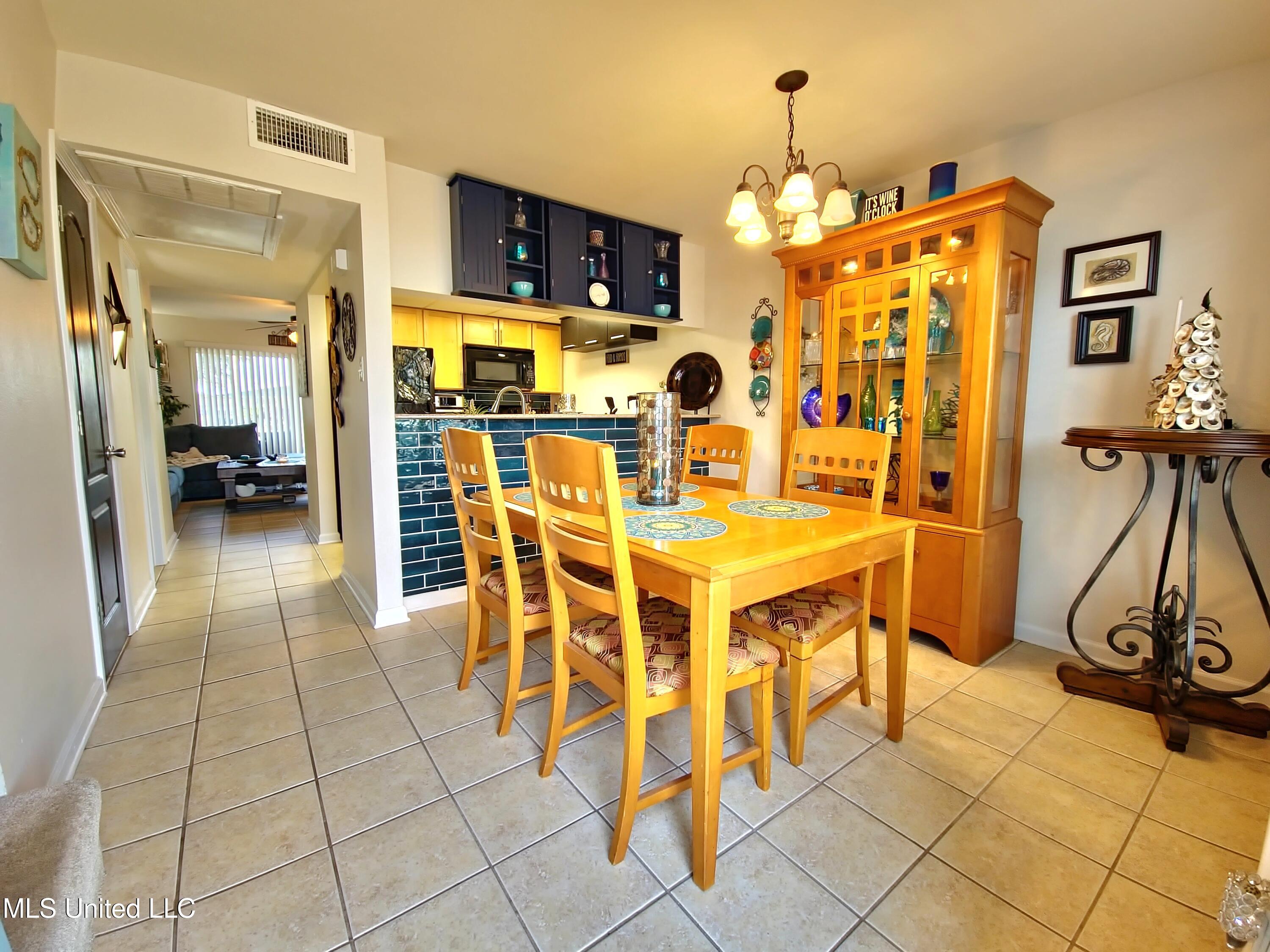 3230 Cumberland Road, Unit 42 Ocean Springs, MS 39564 - Photo 5 of 24 20260108_153358