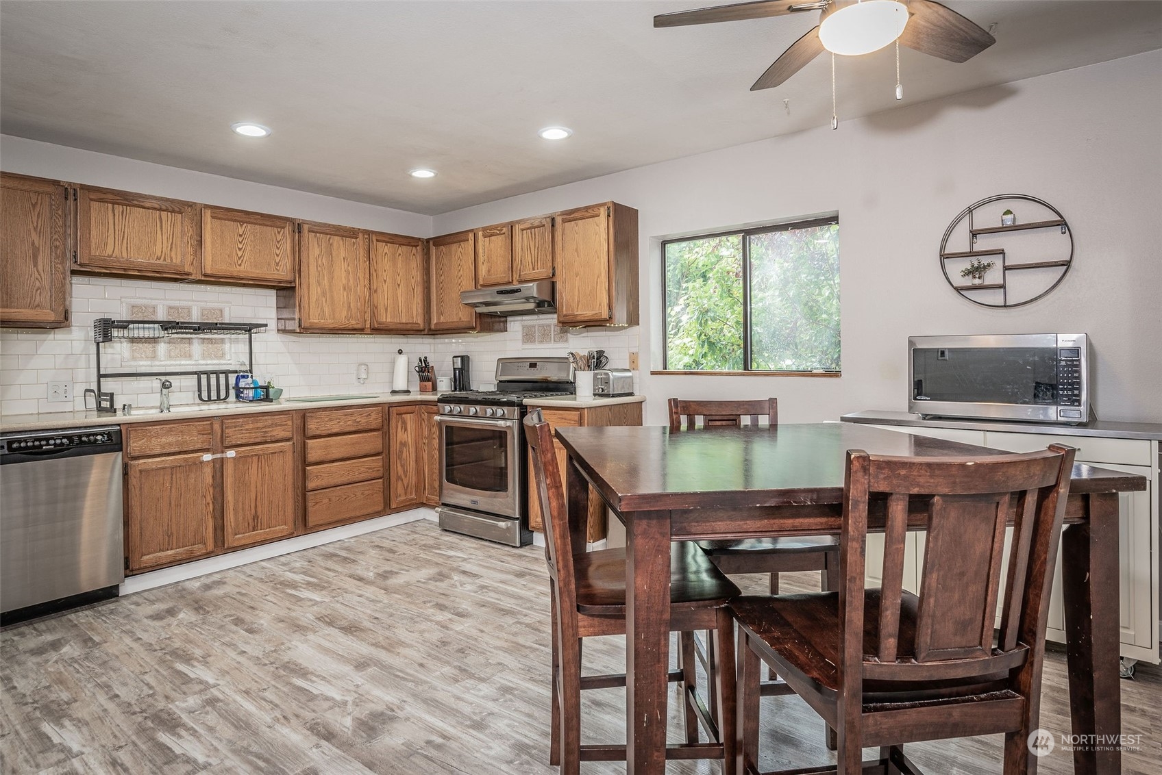 4328 Kelly Road Bremerton, WA 98312 - Photo 15 of 28 Gallery Image 15