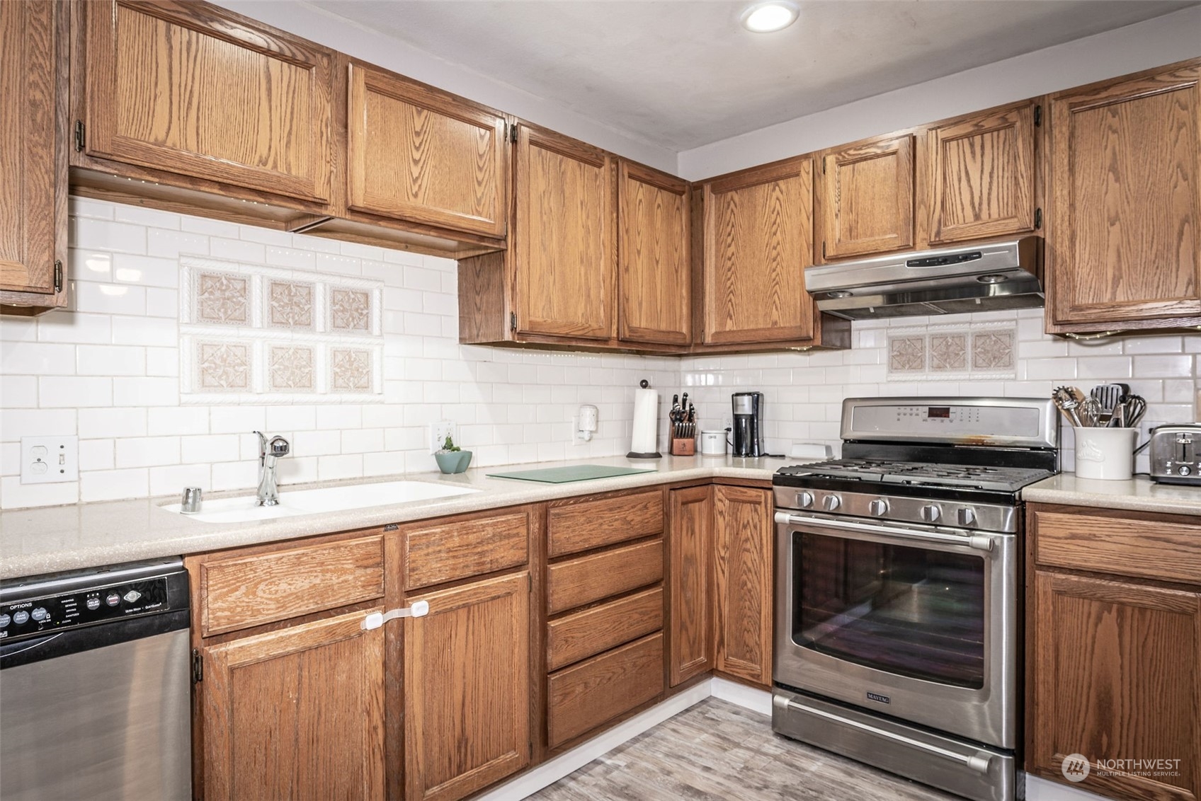 4328 Kelly Road Bremerton, WA 98312 - Photo 16 of 28 Gallery Image 16