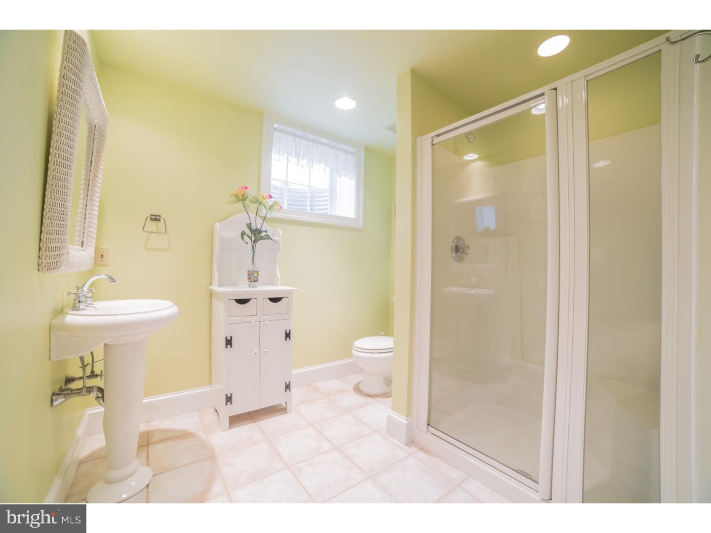 4 Spring Meadows Farm Lane Malvern, PA 19355 - Photo 22 of 25 Bathroom