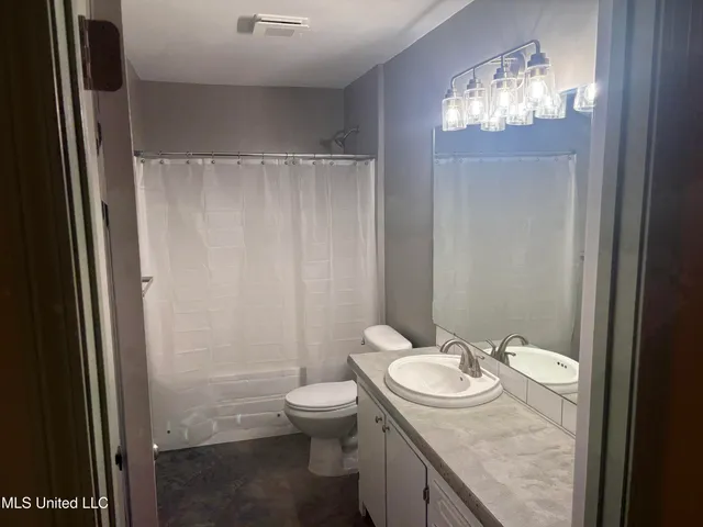 $196,000 | 1016 L A Brister Road, Summit, MS 39666